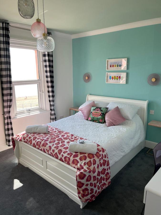 "The Parlour" Seafront Apartment AEGON International Exteriér fotografie